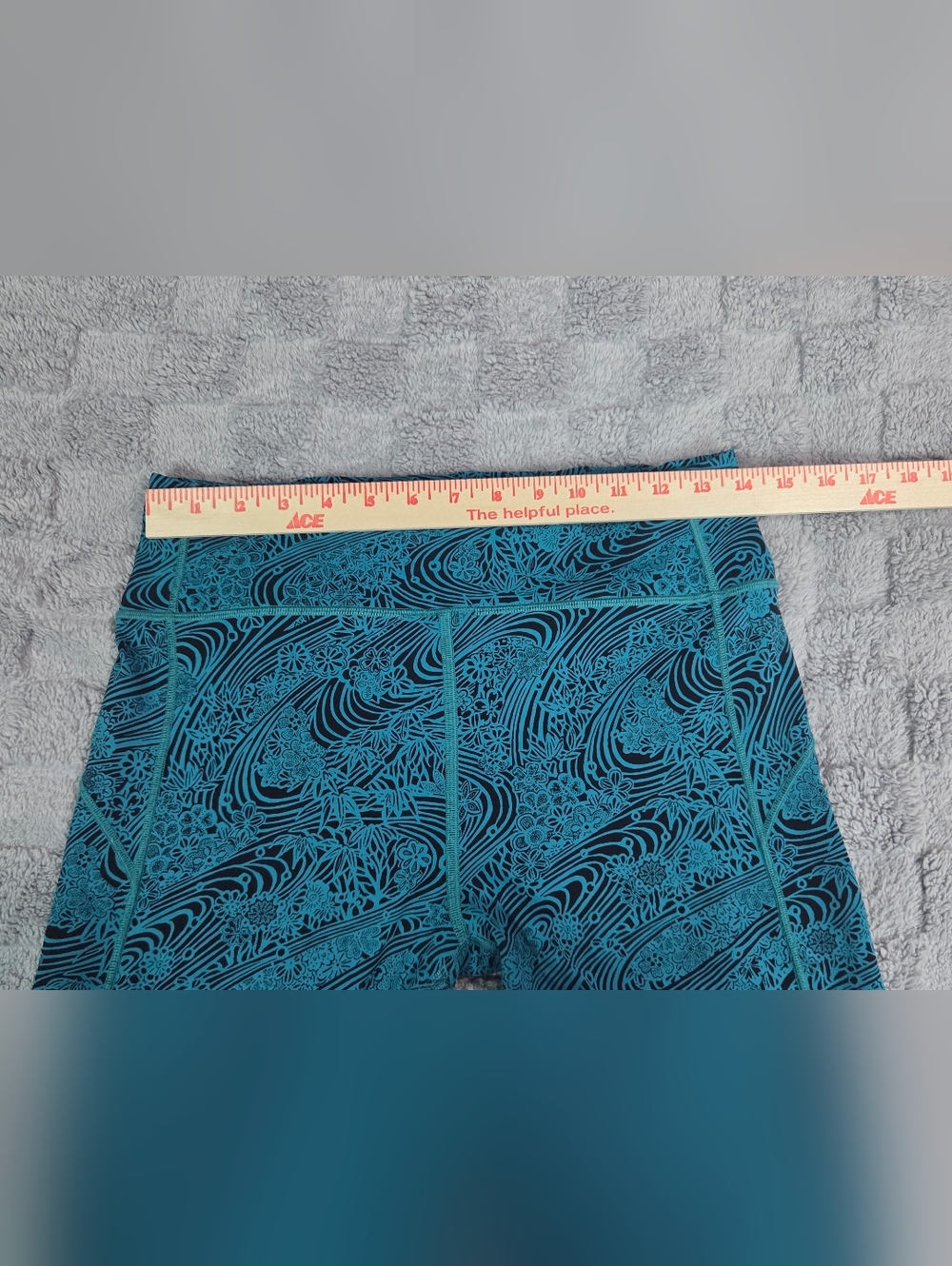 Lululemon Turquoise & Black Patterned Leggings Size 10 - Picture 3 of 9